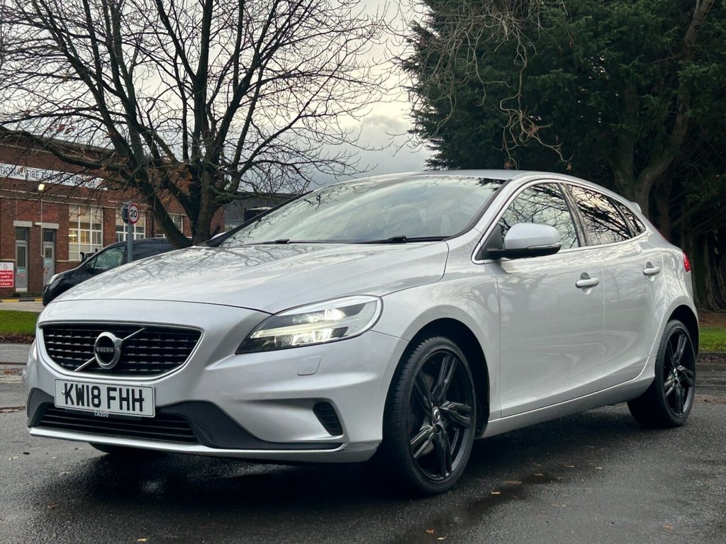 Used Volvo V40 2018 for sale - 76758613: Photo 10