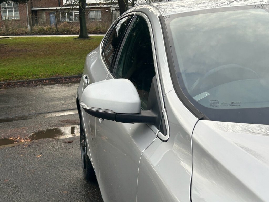 Used Volvo V40 2018 for sale - 76758613: Photo 14