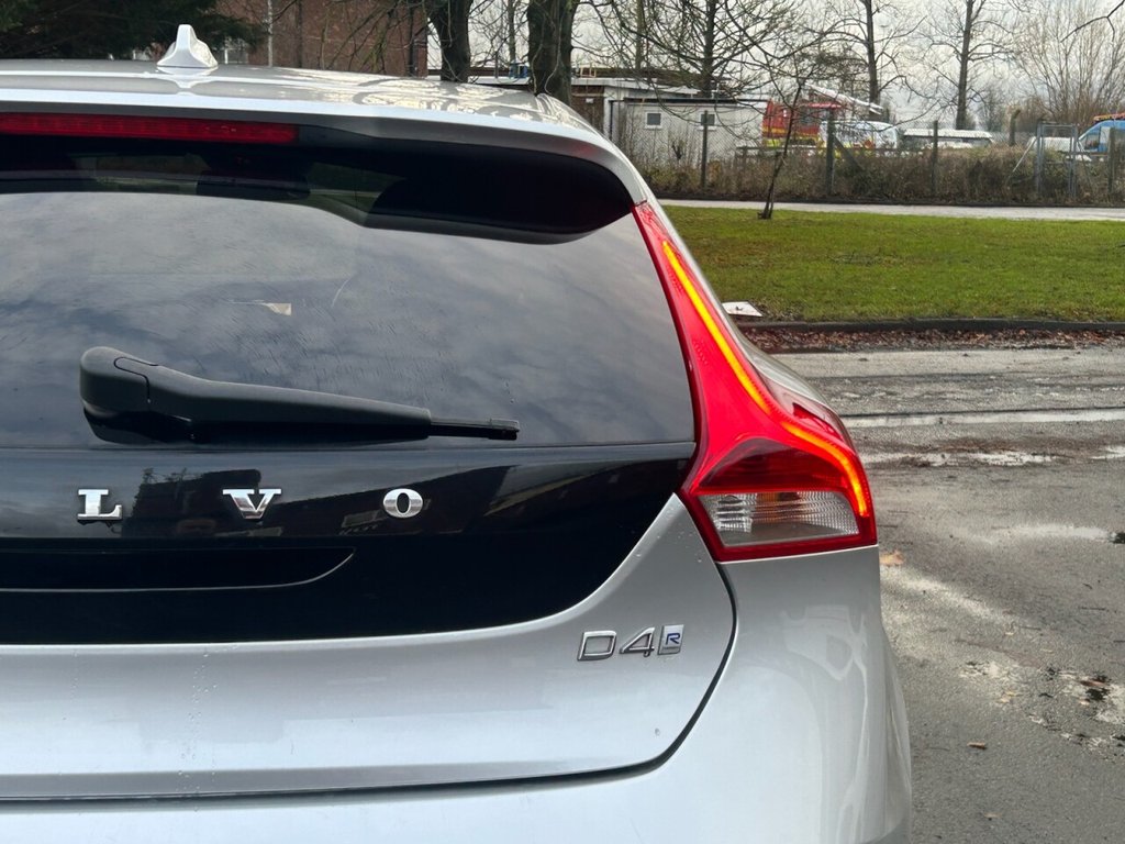 Used Volvo V40 2018 for sale - 76758613: Photo 24