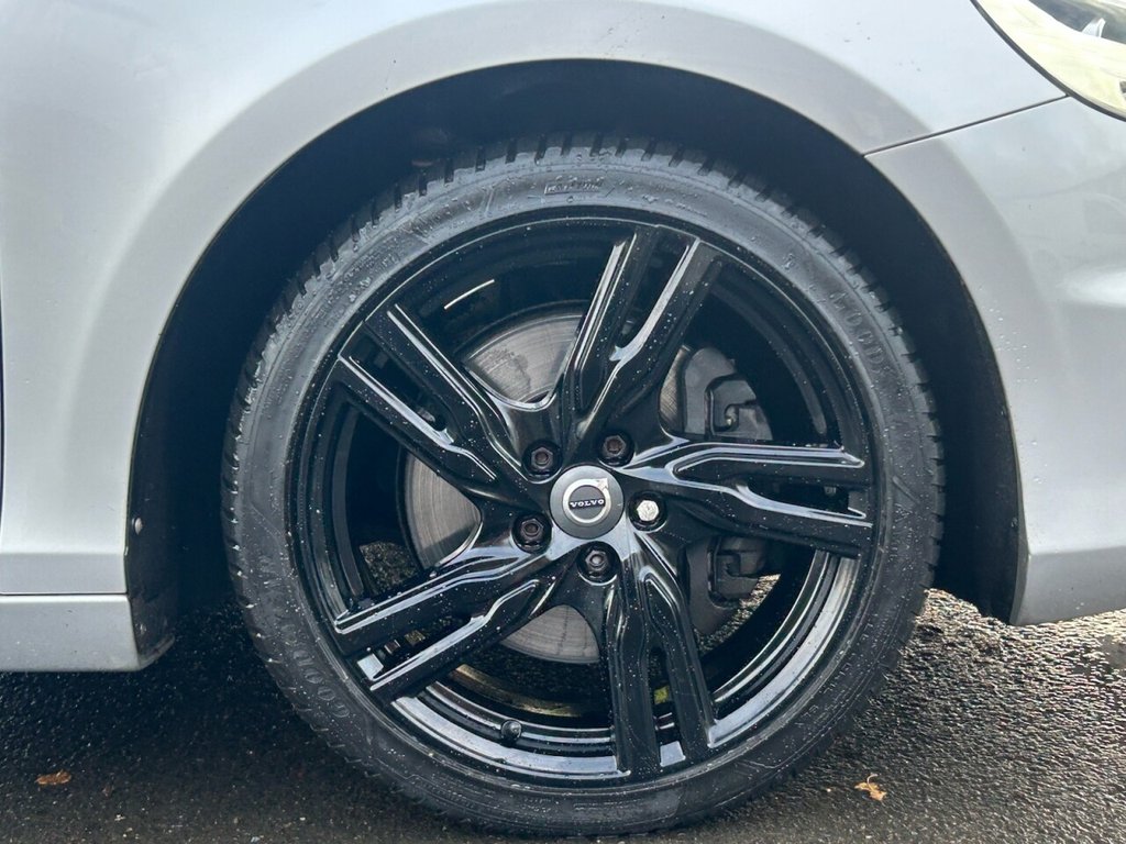 Used Volvo V40 2018 for sale - 76758613: Photo 32