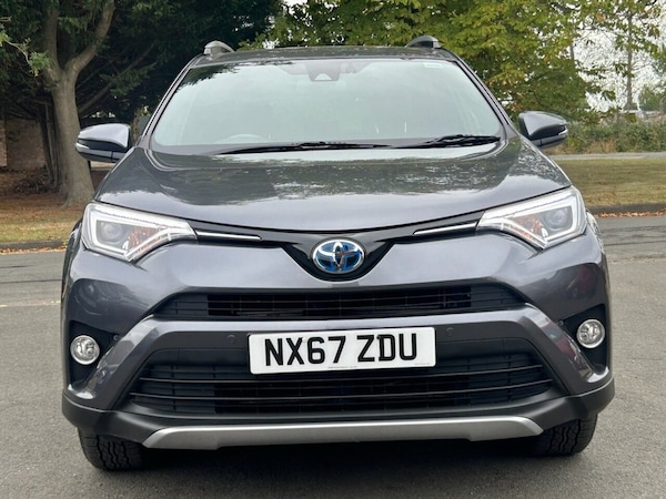 Used Toyota RAV4 2017 for sale - 75693114: Photo 10