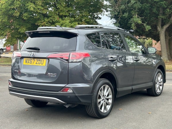 Used Toyota RAV4 2017 for sale - 75693114: Photo 16