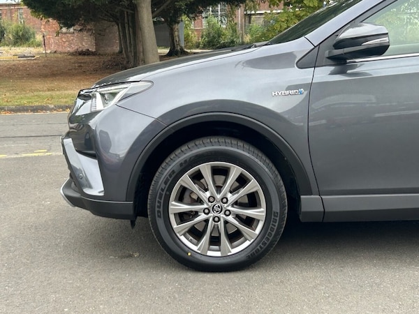 Used Toyota RAV4 2017 for sale - 75693114: Photo 24