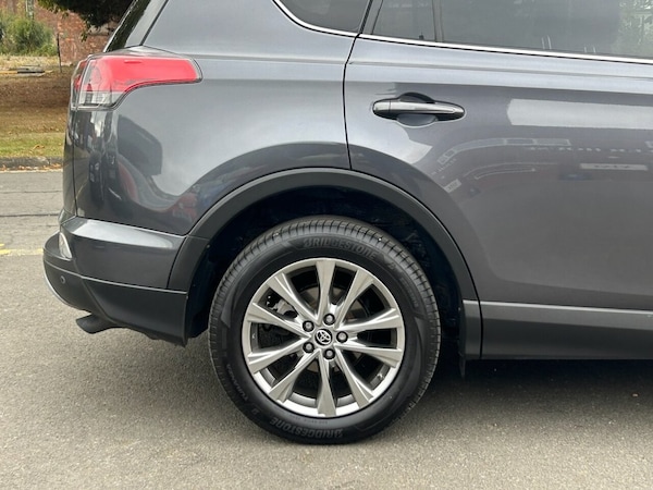 Used Toyota RAV4 2017 for sale - 75693114: Photo 25