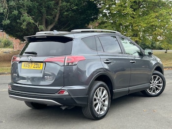 Used Toyota RAV4 2017 for sale - 75693114: Photo