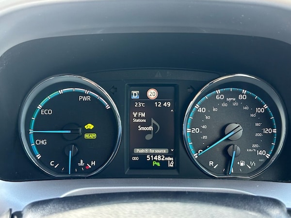 Used Toyota RAV4 2017 for sale - 75693114: Photo 46