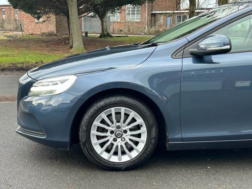 Used Volvo V40 2018 for sale - 77764648: Photo 18