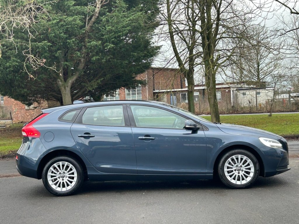 Used Volvo V40 2018 for sale - 77764648: Photo 21