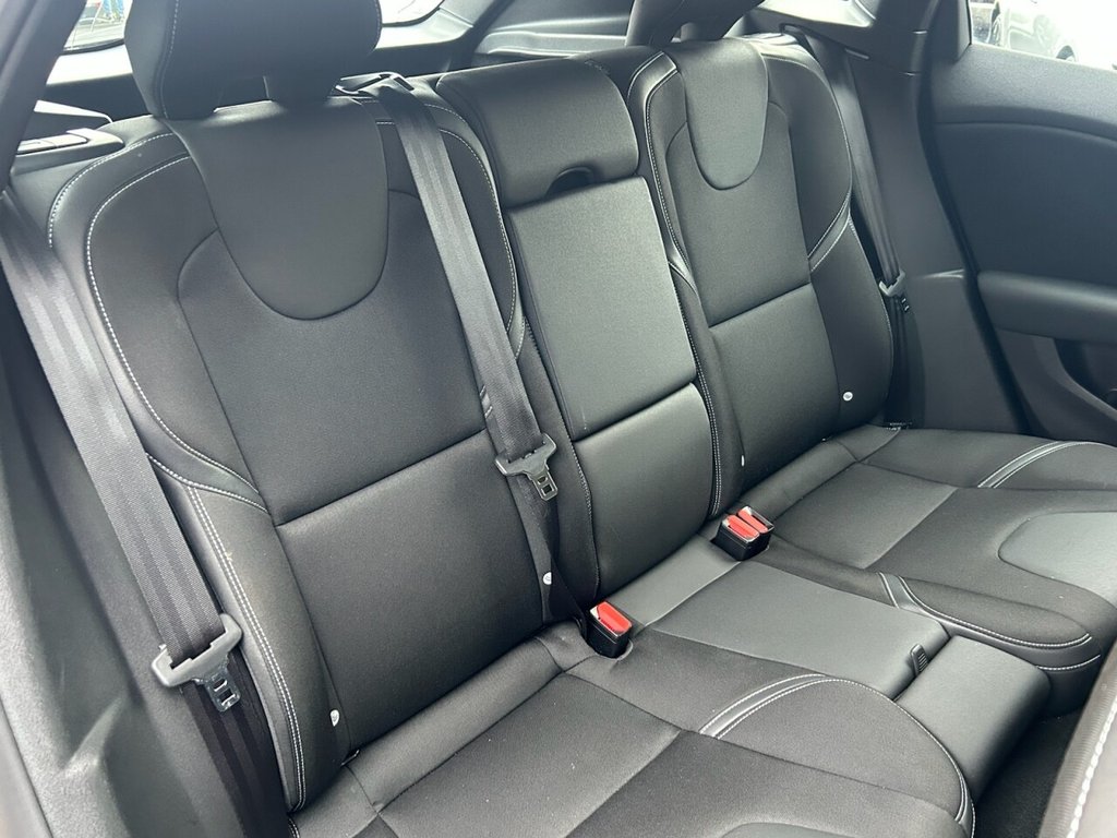 Used Volvo V40 2018 for sale - 77764648: Photo 25