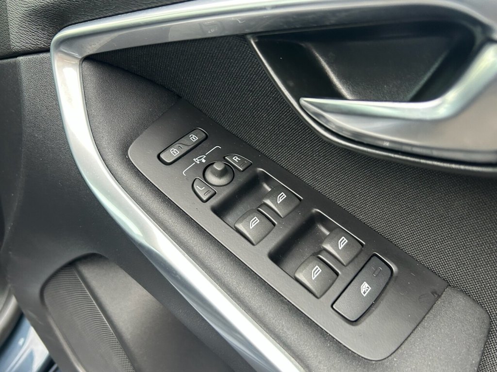 Used Volvo V40 2018 for sale - 77764648: Photo 27