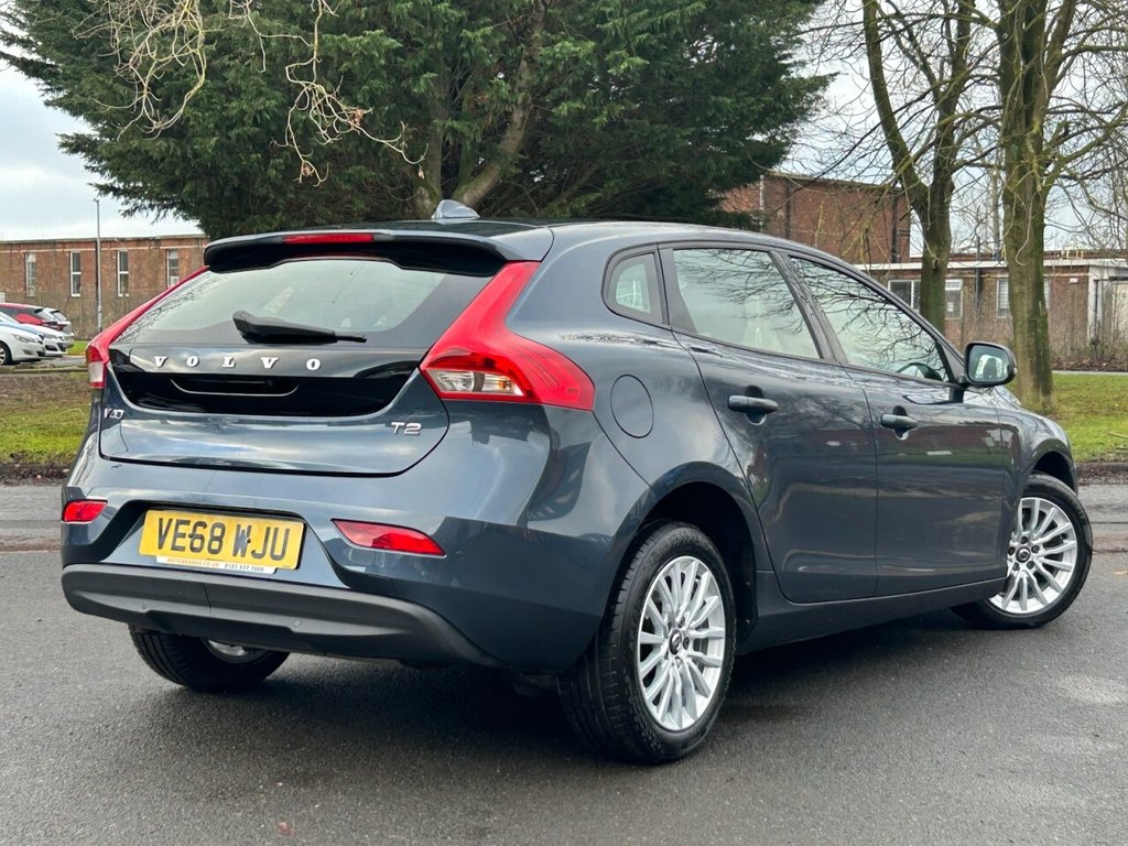 Used Volvo V40 2018 for sale - 77764648: Photo 3