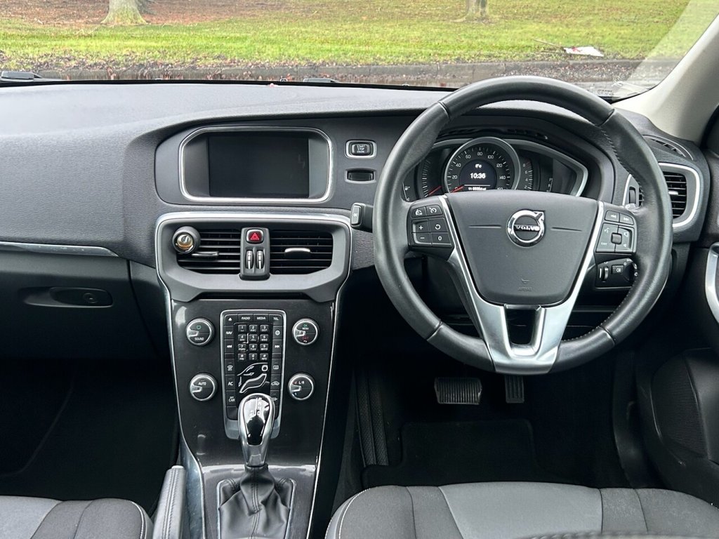 Used Volvo V40 2018 for sale - 77764648: Photo 37