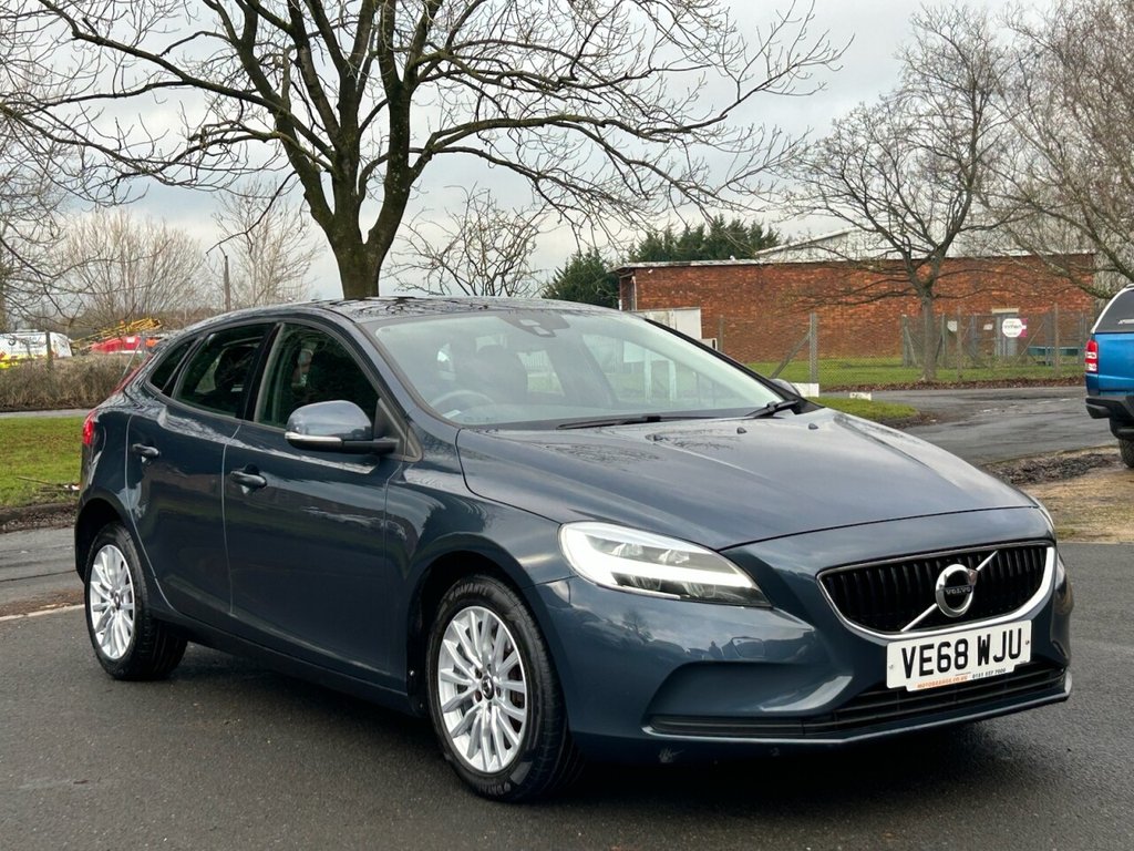 Used Volvo V40 2018 for sale - 77764648: Photo 6