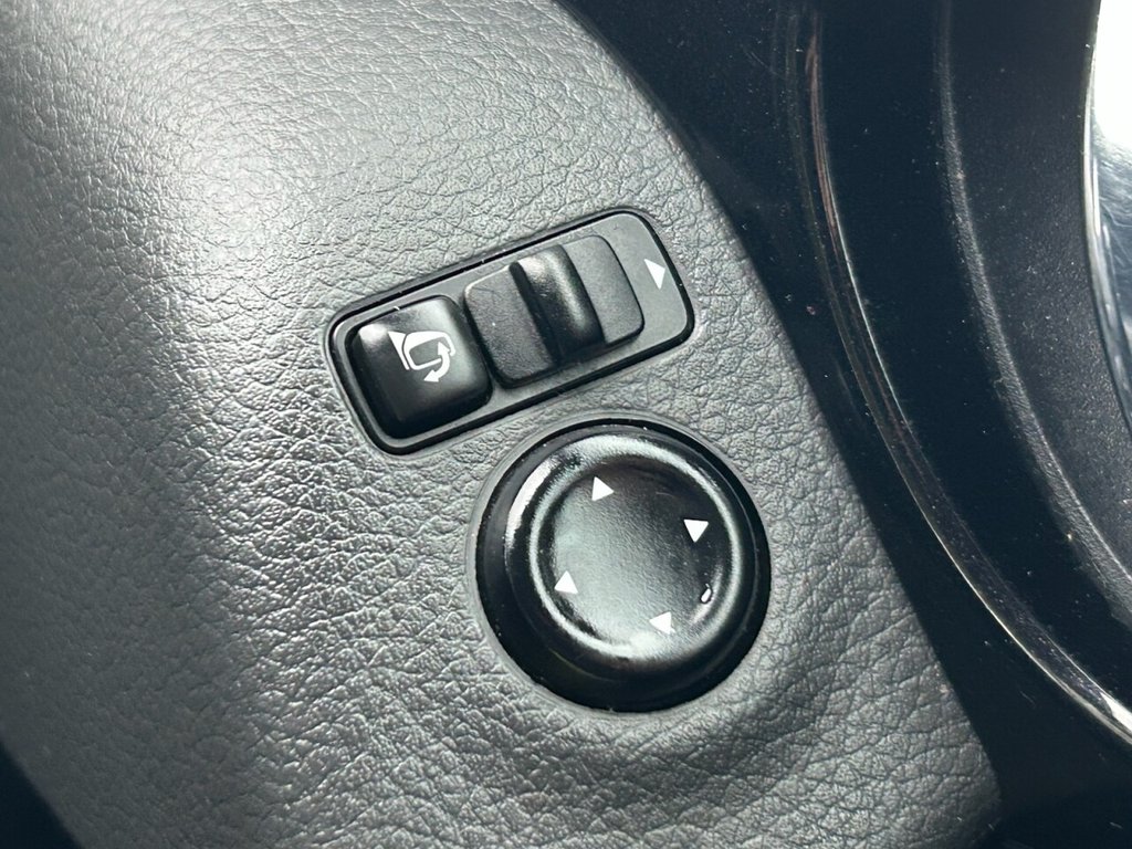 Used Nissan Qashqai 2017 for sale - 76686132: Photo 31