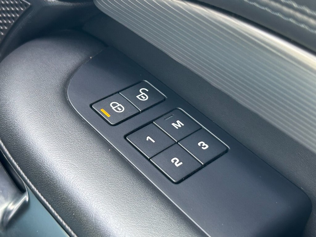 Used Land Rover Discovery 2017 for sale - 75877383: Photo 50