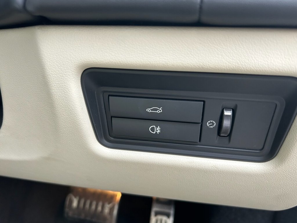Used Jaguar XJ 2020 for sale - 76323640: Photo 38