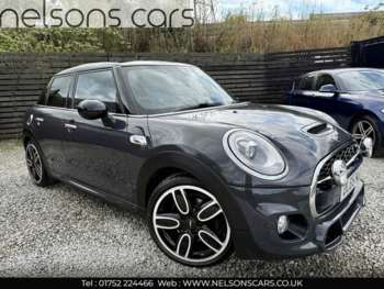 2015 - Cooper S - JCW - NAV XL - PAN ROOF - HARMON KARDON - HUGE SPEC 5-Door