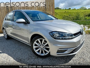 Used Volkswagen Golf 2017 for sale - 78594108: Photo