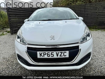 Used Peugeot 208 2015 for sale - 75643074: Photo