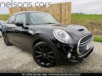 2015 - Cooper S - XL NAV - PANORAMIC ROOF - HEADS UP DISPLAY - HEATED LEATHER - HU 5-Door