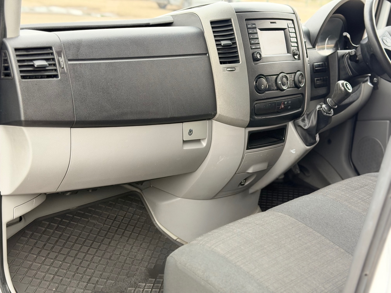 Used Mercedes-Benz Sprinter 2017 for sale - 77973903: Photo 12