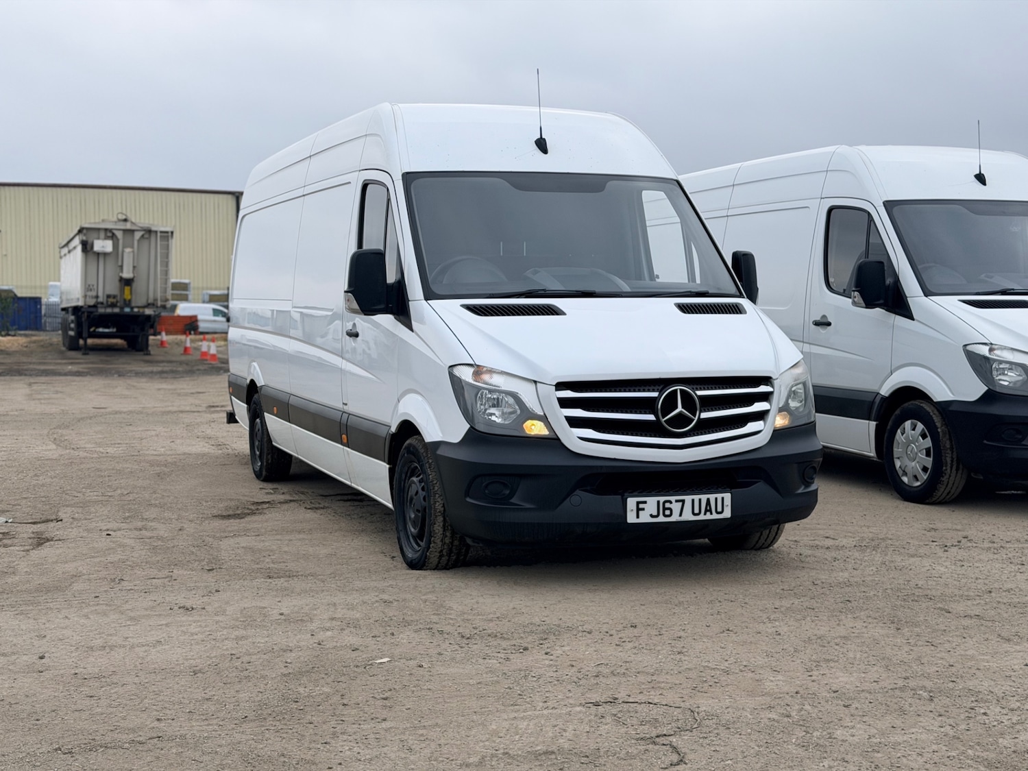 Used Mercedes-Benz Sprinter 2017 for sale - 77973903: Photo 2