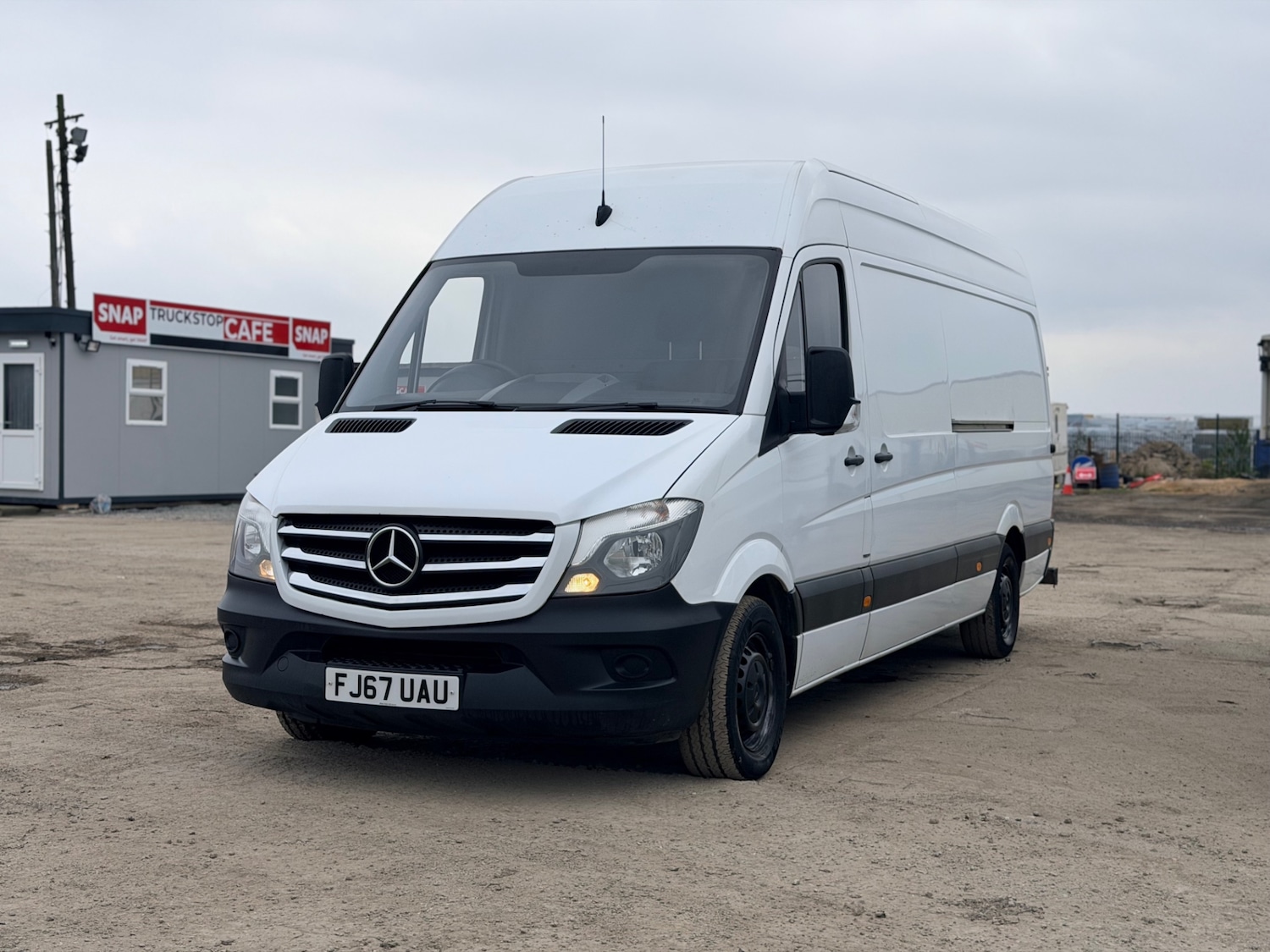 Used Mercedes-Benz Sprinter 2017 for sale - 77973903: Photo 4