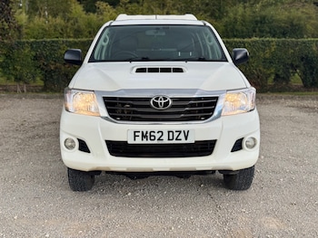 Used Toyota Hilux 2013 for sale - 75935531: Photo