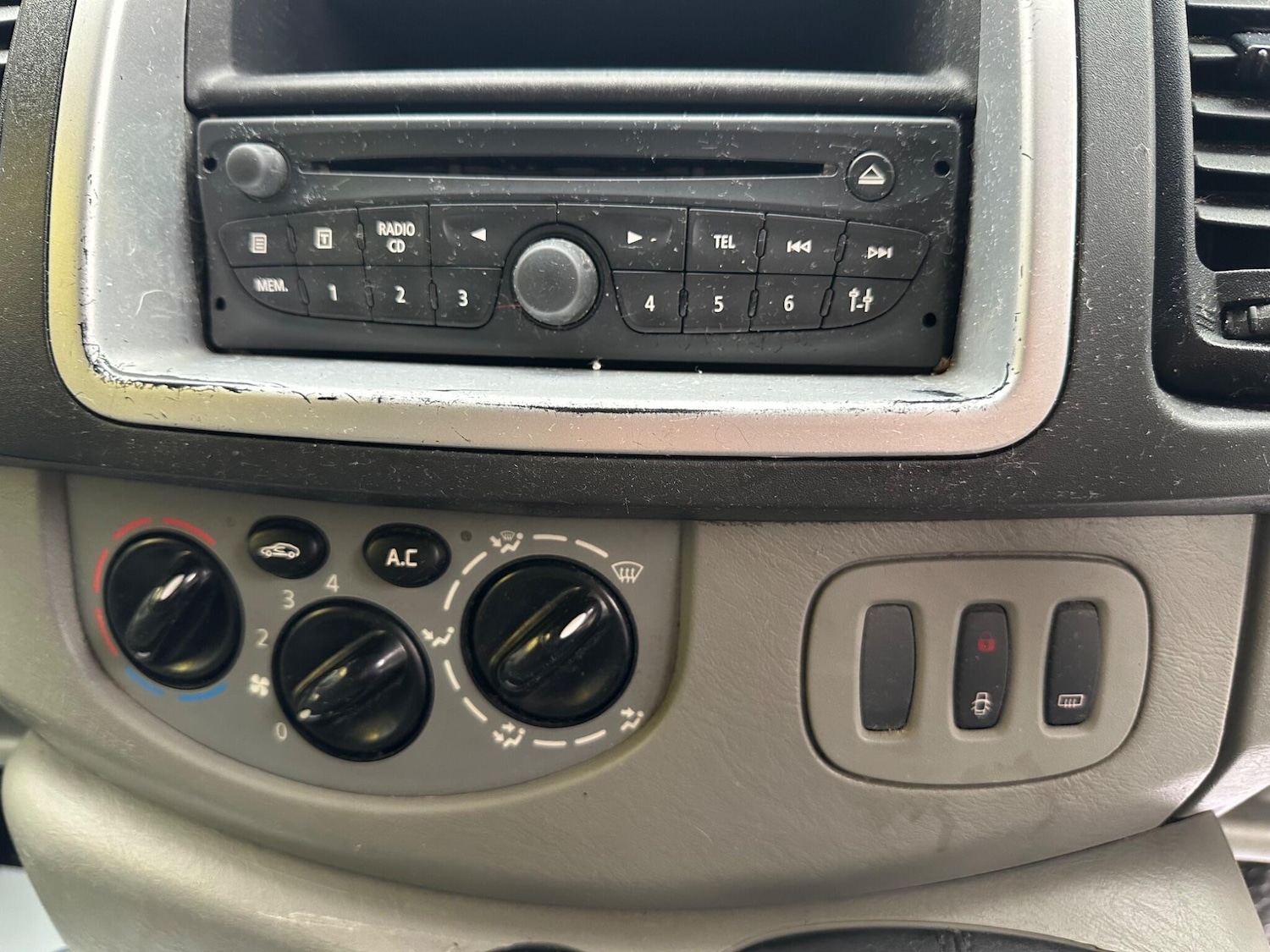 Used Vauxhall Vivaro 2011 for sale - 77143597: Photo 18