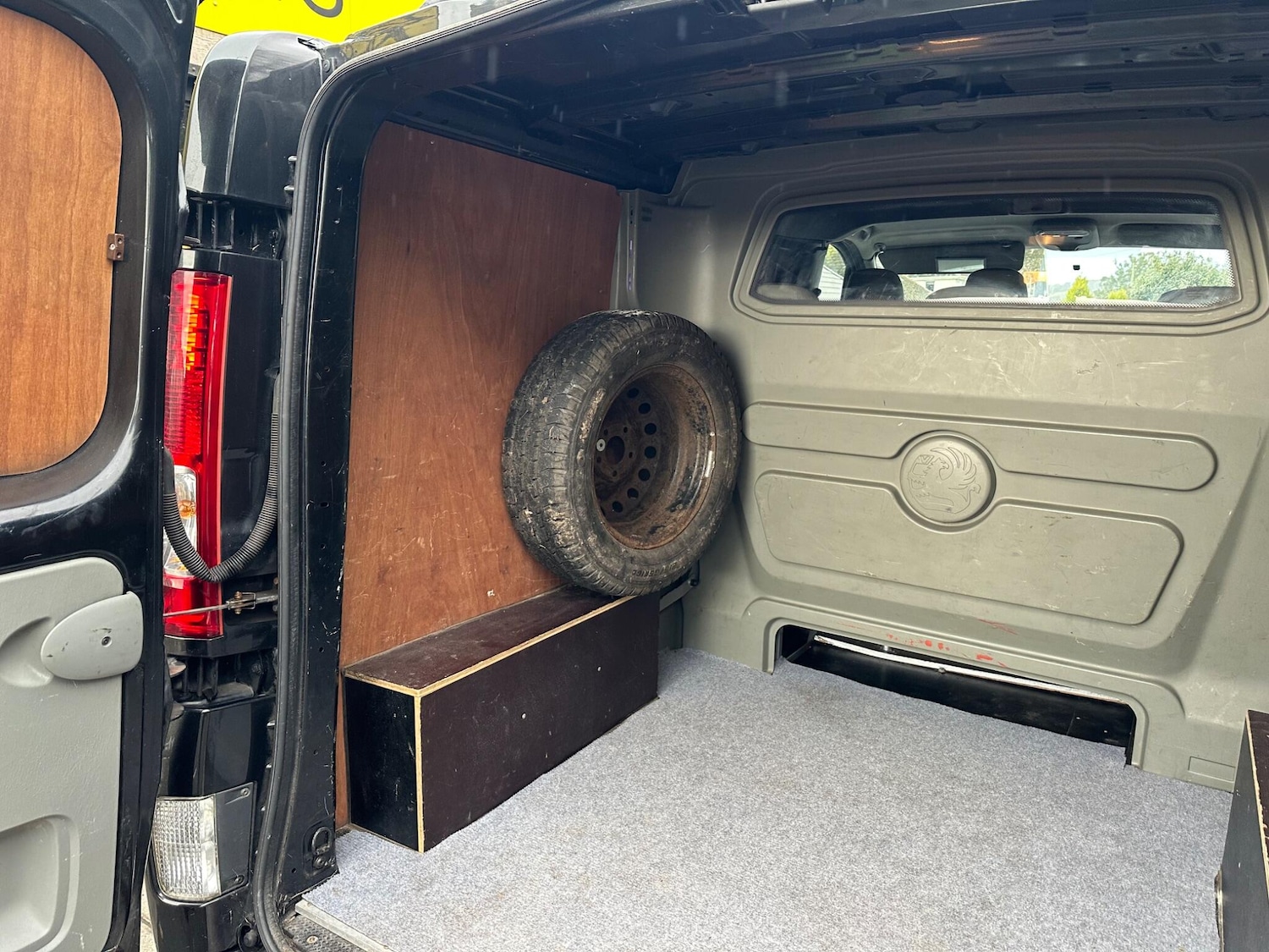 Used Vauxhall Vivaro 2011 for sale - 77143597: Photo 24