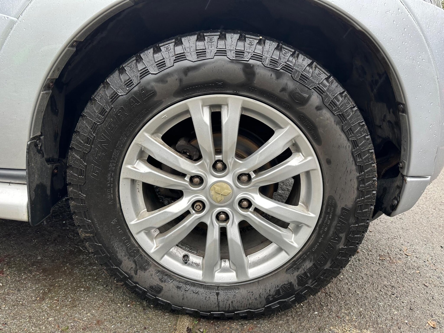 Used Mitsubishi Shogun 2013 for sale - 77216035: Photo 11