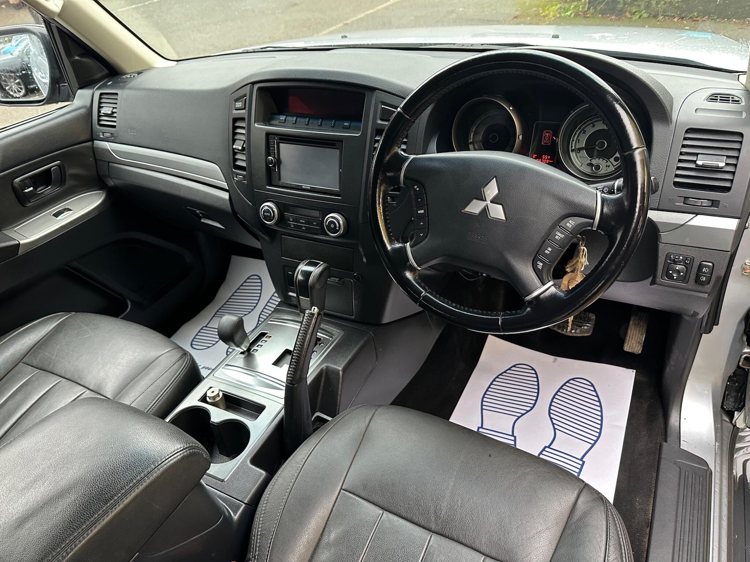 Used Mitsubishi Shogun 2013 for sale - 77216035: Photo 15