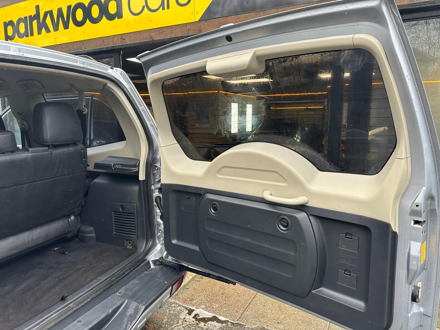 Used Mitsubishi Shogun 2013 for sale - 77216035: Photo 31