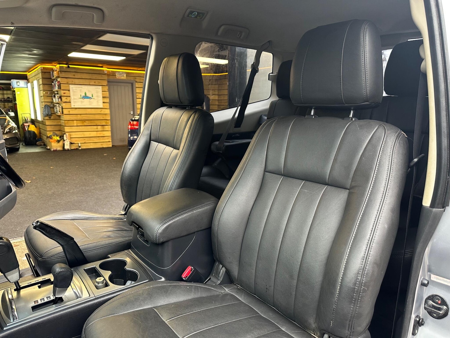 Used Mitsubishi Shogun 2013 for sale - 77216035: Photo 34