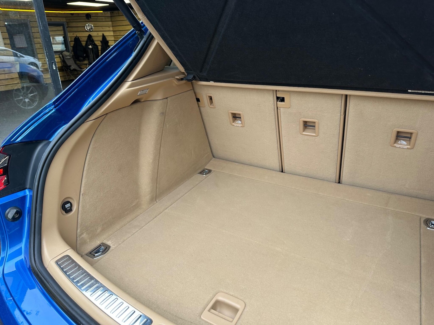 Used Porsche Macan 2015 for sale - 78006990: Photo 53