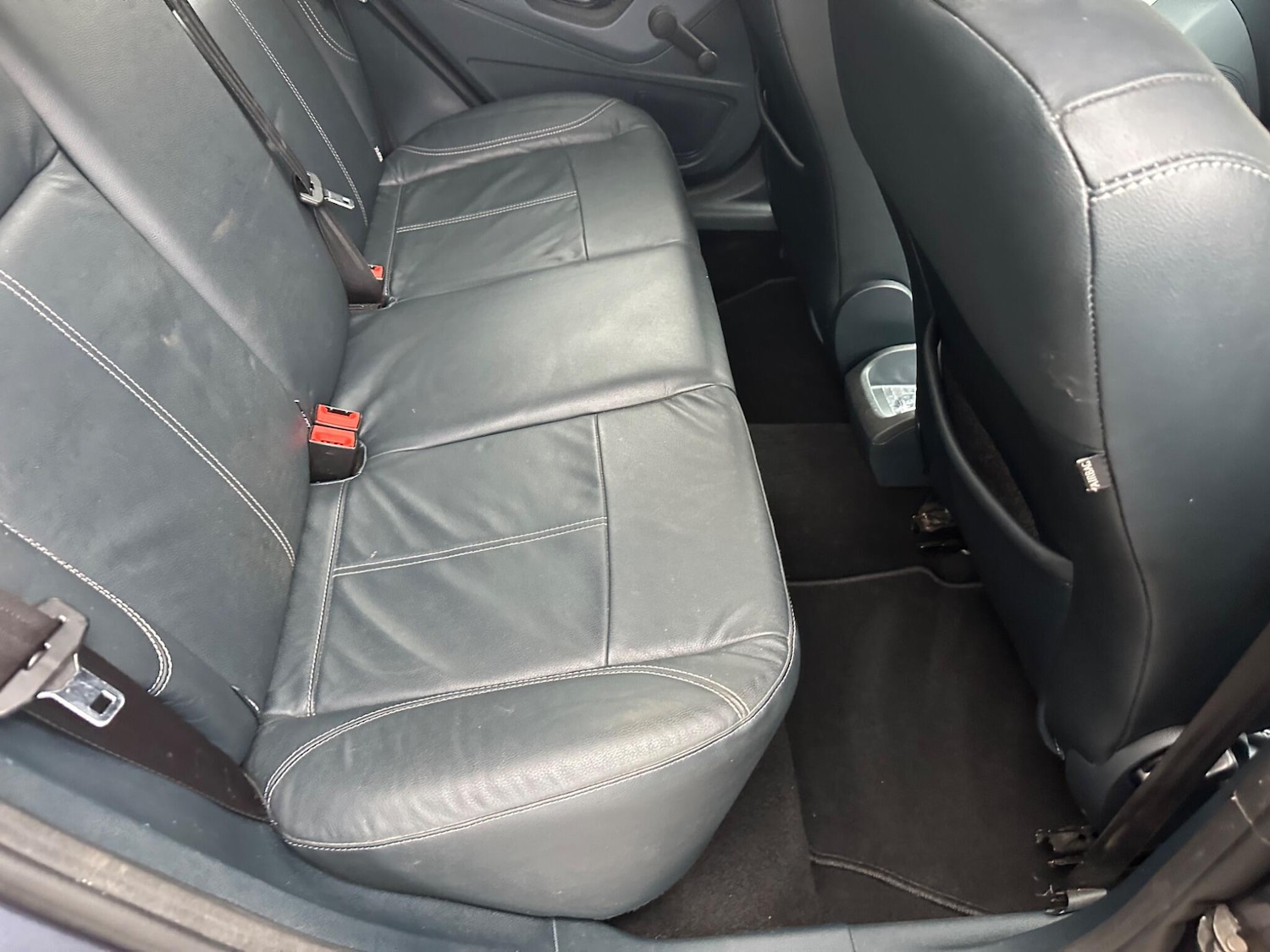 Used Ford Fiesta 2010 for sale - 76485071: Photo 18