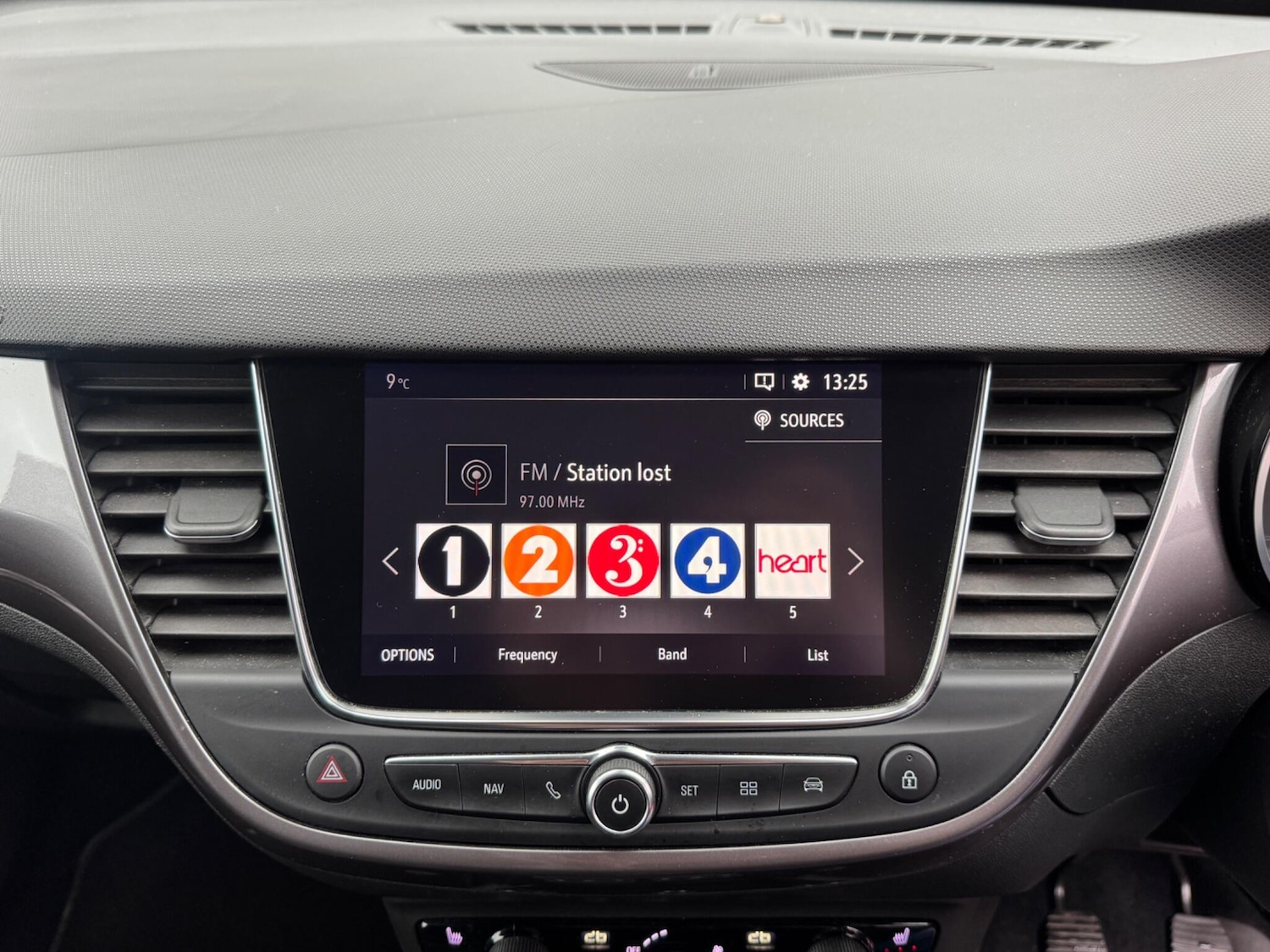 Used Vauxhall Crossland X 2018 for sale - 77344056: Photo 30