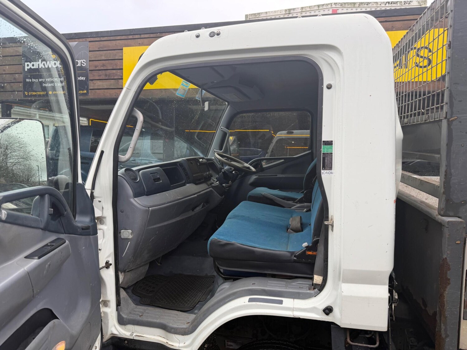 Used Mitsubishi Canter 2012 for sale - 77524224: Photo 29