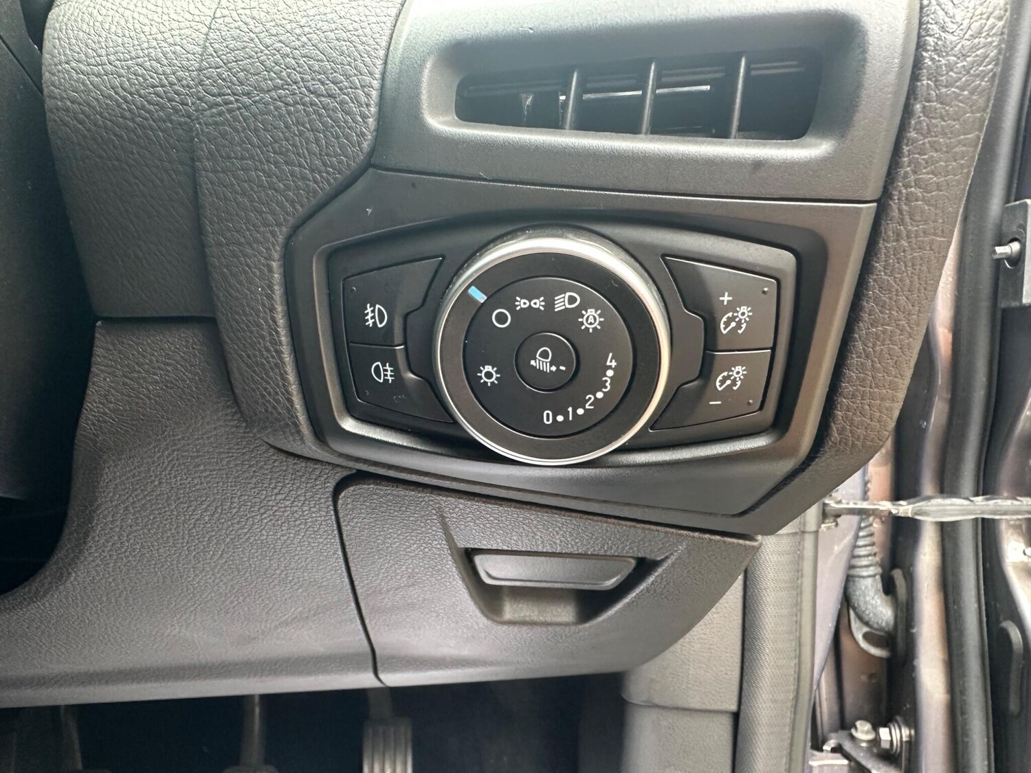 Used Ford Focus 2014 for sale - 76251426: Photo 33