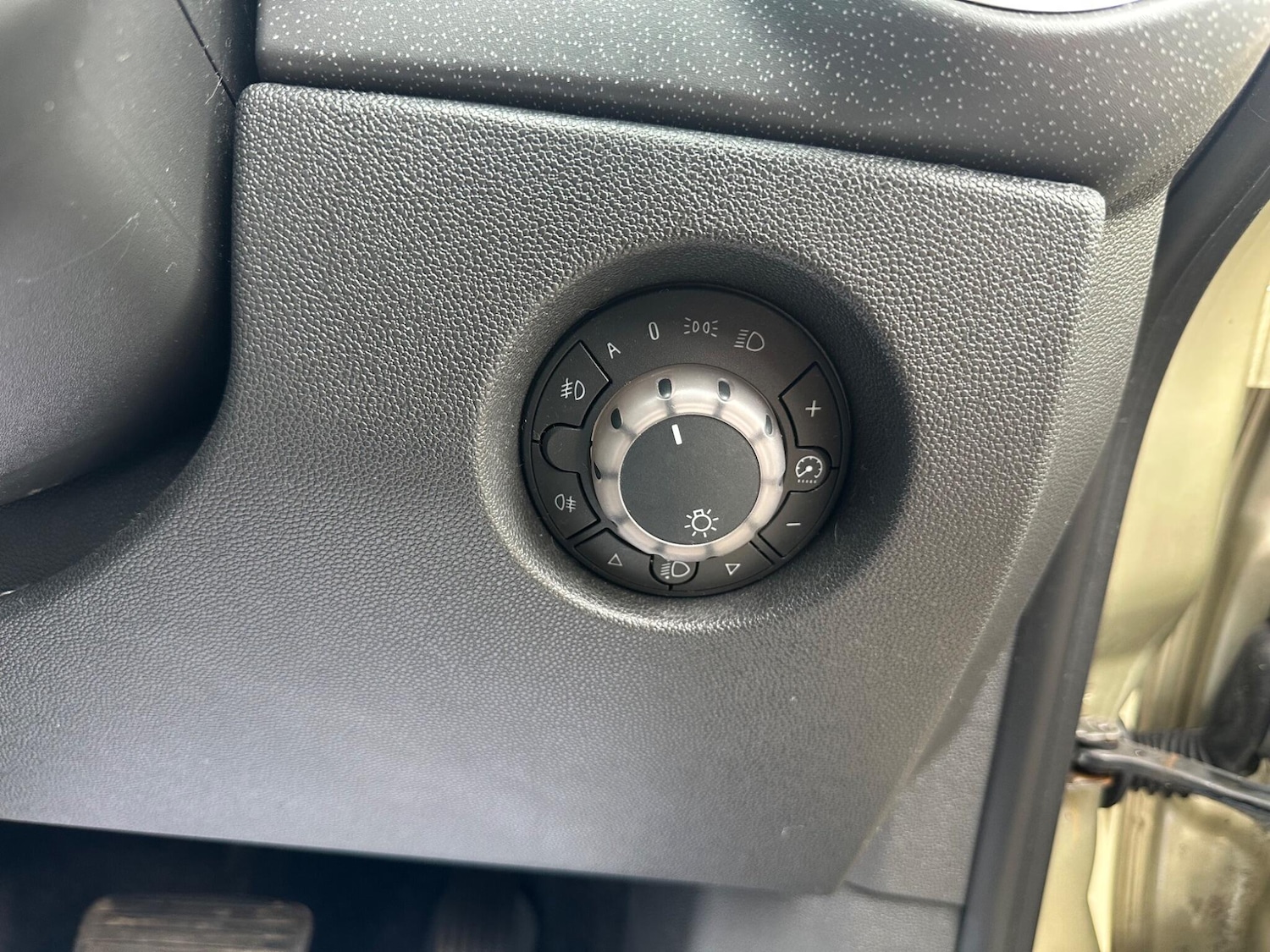 Used Vauxhall Corsa 2007 for sale - 77993137: Photo 2