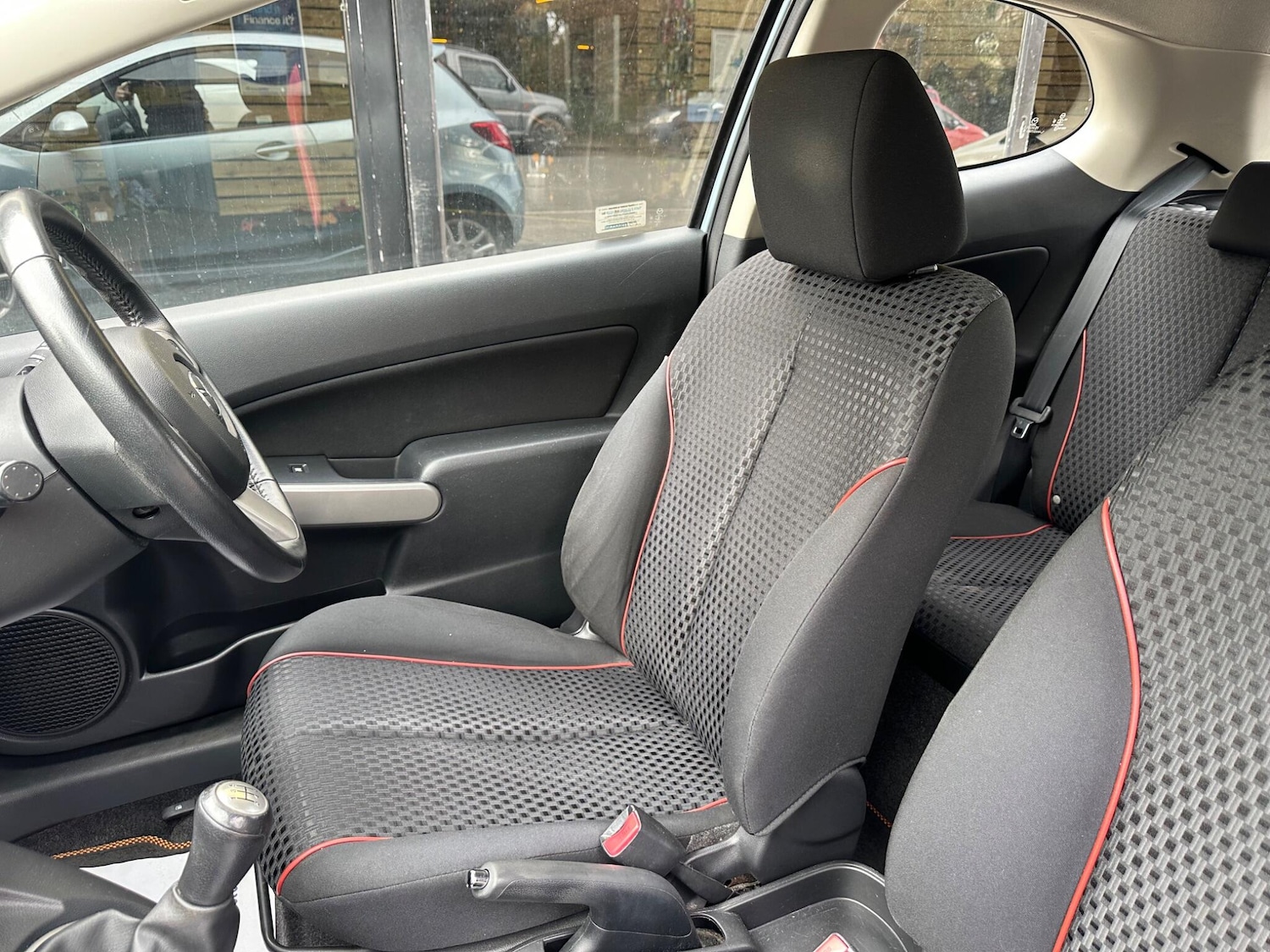 Used Mazda Mazda2 2011 for sale - 77993134: Photo 14