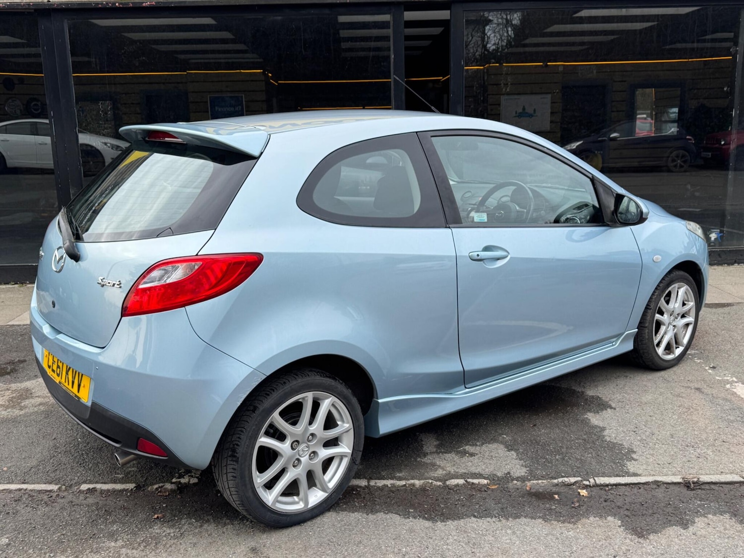 Used Mazda Mazda2 2011 for sale - 77993134: Photo 6