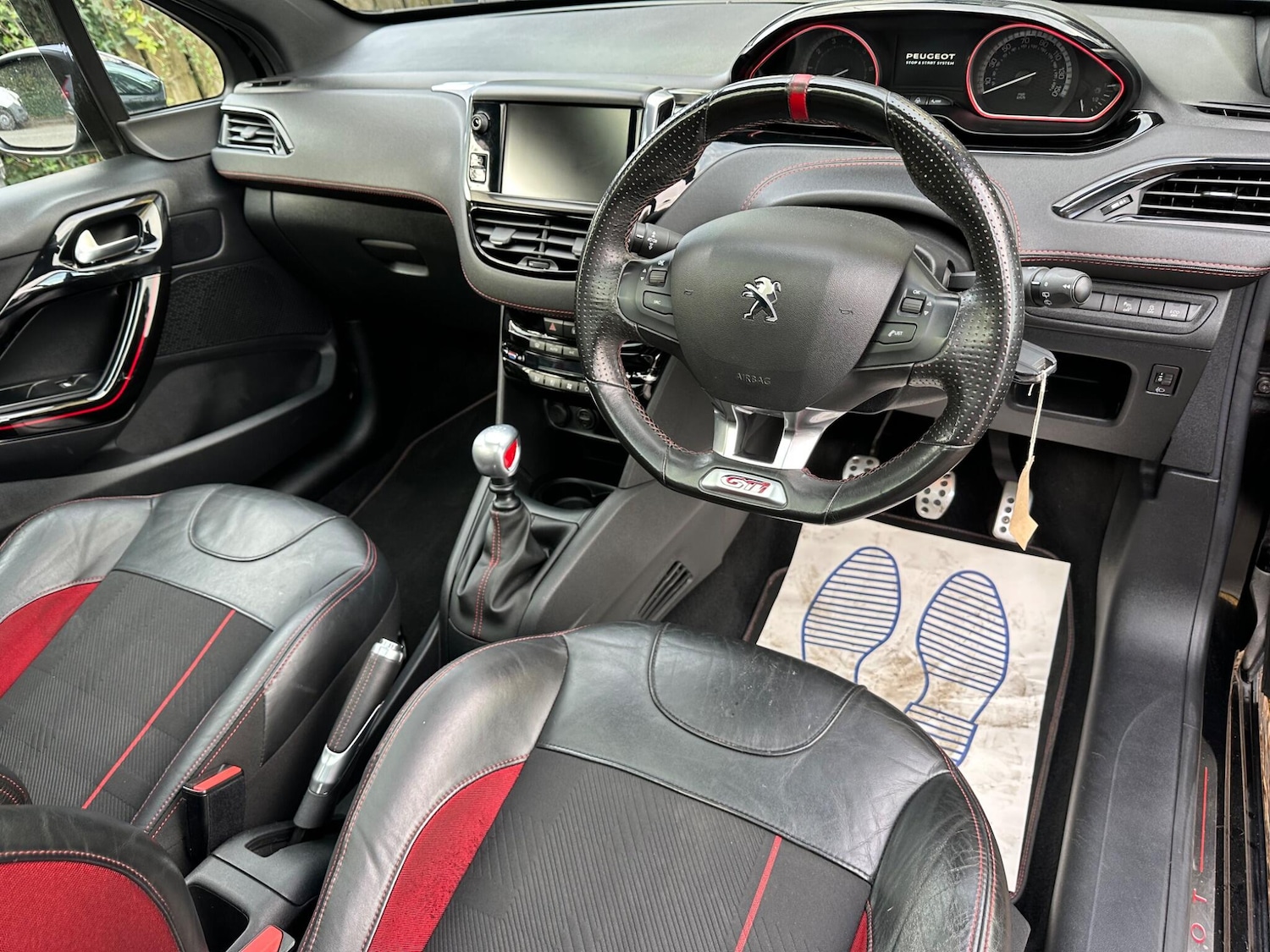 Used Peugeot 208 2018 for sale - 76200396: Photo 11