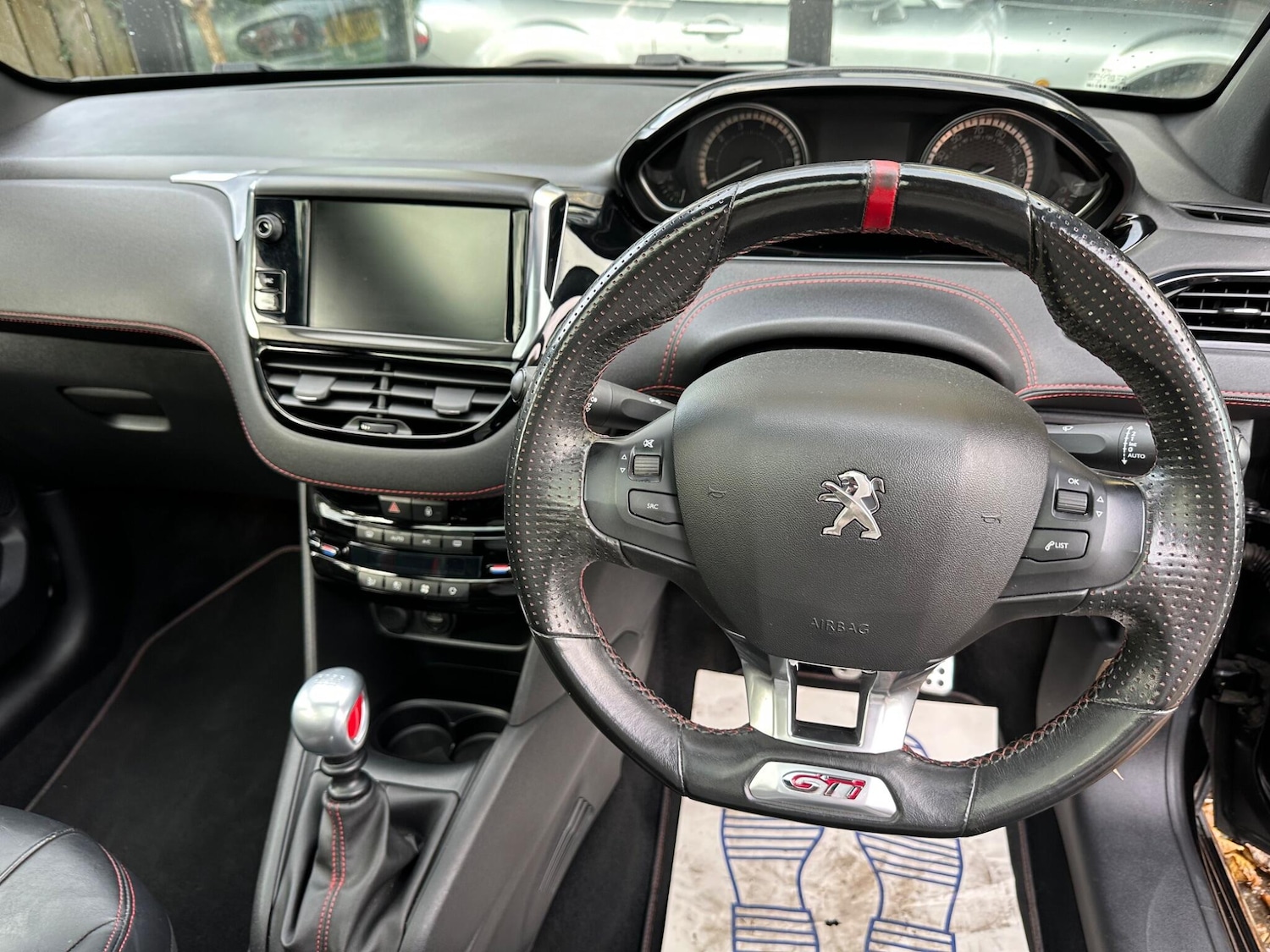 Used Peugeot 208 2018 for sale - 76200396: Photo 12