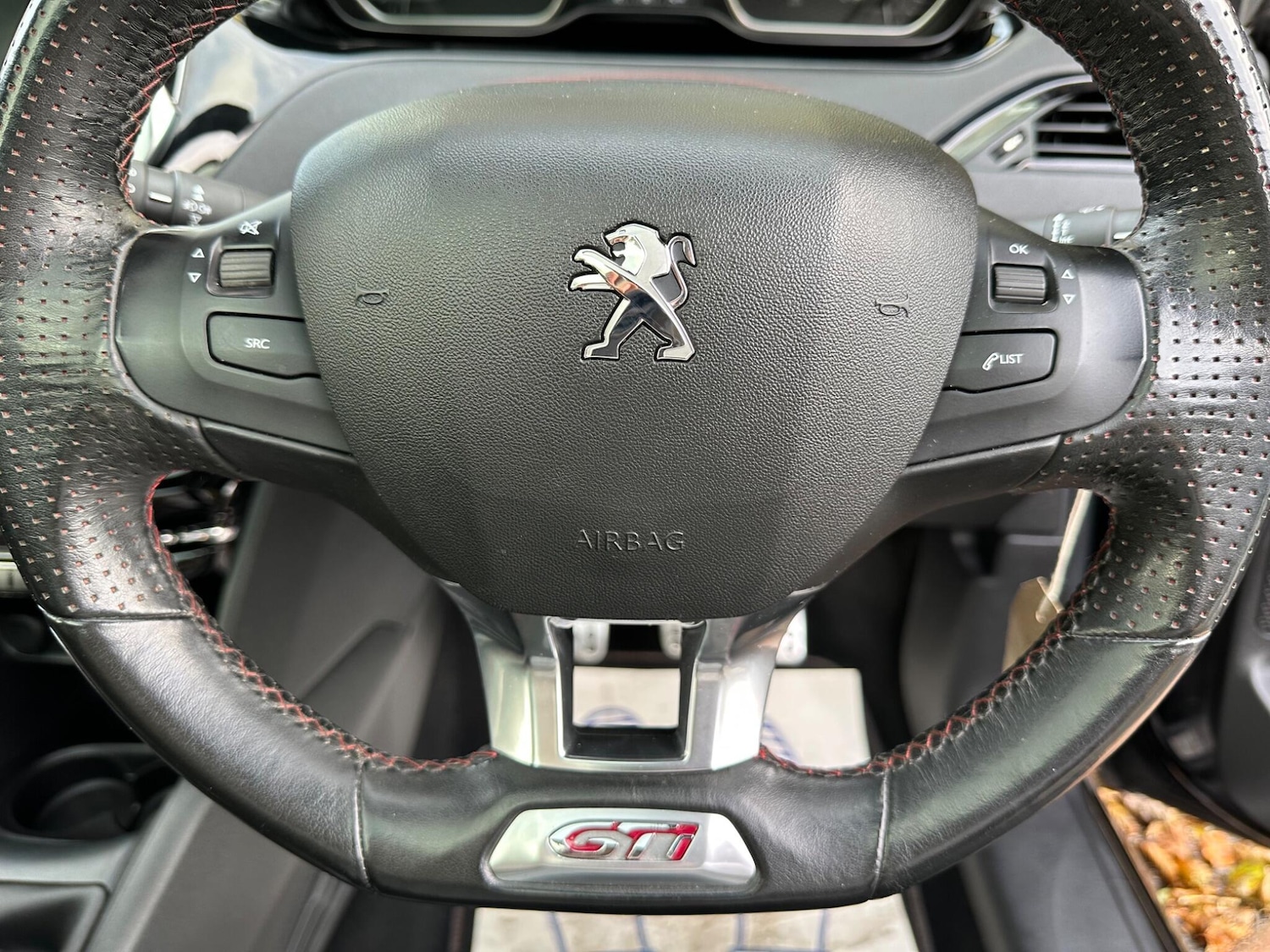 Used Peugeot 208 2018 for sale - 76200396: Photo 15