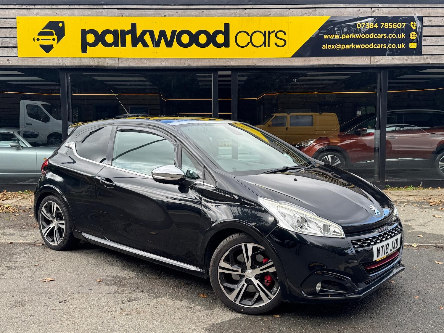 Used Peugeot 208 2018 for sale - 76200396: Photo 2