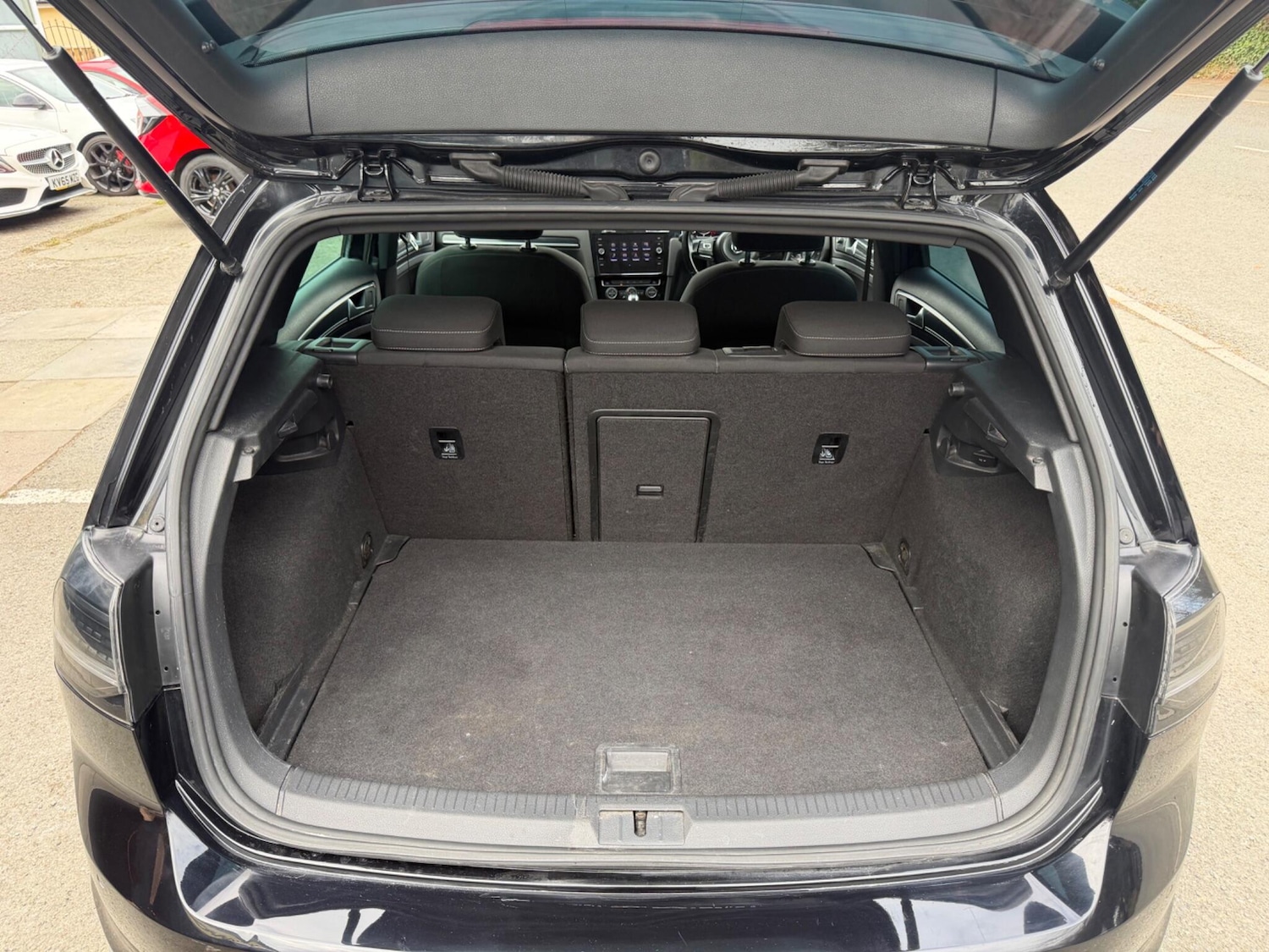 Used Volkswagen Golf 2014 for sale - 78157494: Photo 42