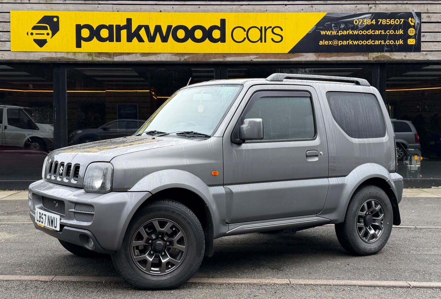Used Suzuki Jimny 2007 for sale - 77670365: Photo 2