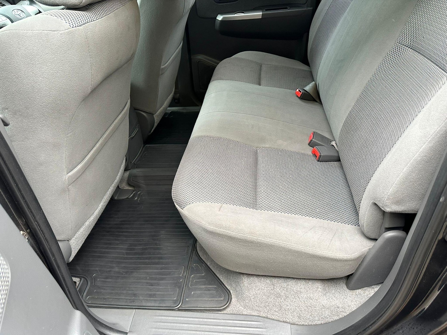 Used Toyota Hilux 2013 for sale - 76327340: Photo 13