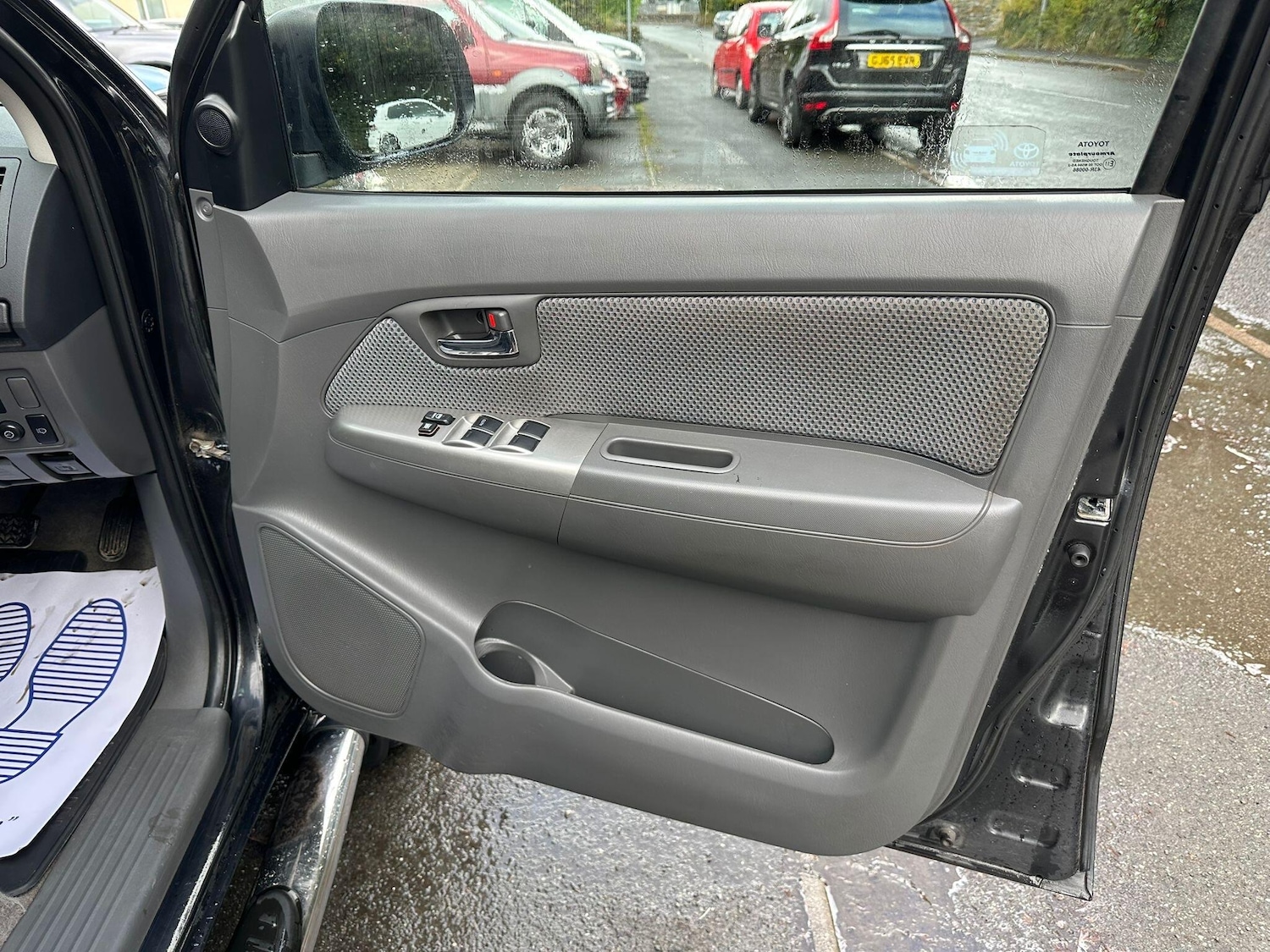 Used Toyota Hilux 2013 for sale - 76327340: Photo 39